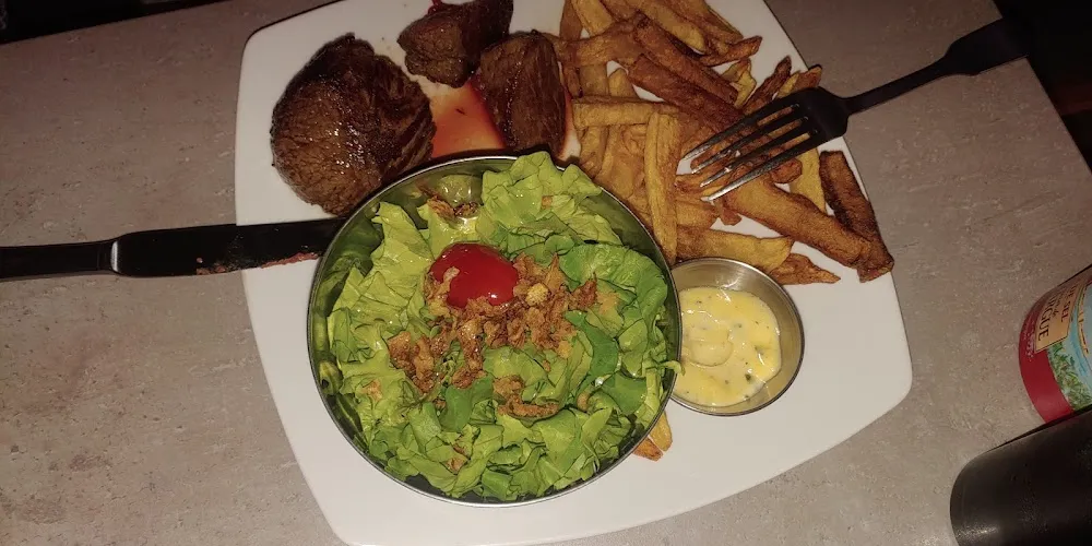 Biefstuk Met Pepersaus En Sla